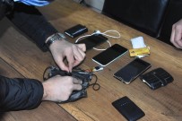 Ehliyet Sinavinda Maskeli Kopya Düzenegi Açiklamasi 3 Kisi Yakalandi