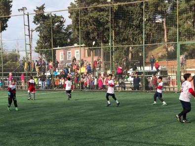 Her Gol Kitap Olsun Projesi'ne Destek Artiyor