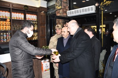 Içisleri Bakani Soylu, Nusaybin'de Esnafi Ziyaret Etti