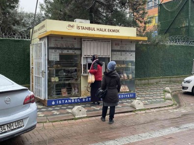 Istanbul'da Halk Ekmek Büfesine Saldiran Süpheli Yakalandi