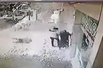 Kaldirimda Yürüyen Genç Kizin Üzerine Çatidan Kar Kütlesi Düstü
