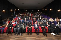'Kesisme Açiklamasi Iyi Ki Varsin Eren' Filminin Özel Gösterimi Yapildi