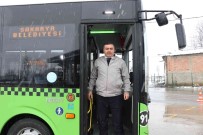 Rahatsizlanan Yolcuyu Hastaneye Yetistiren Soför O Anlari Anlatti