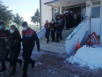 Sahte Belgelerle Icralik Araçlari Satan Sebekeye Operasyon