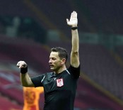 Sivasspor - Fenerbahçe Maçinin VAR'i Volkan Bayarslan