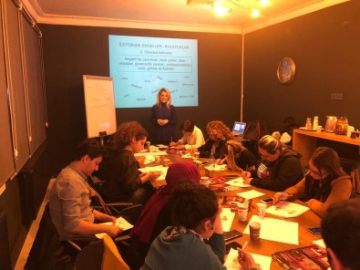 'Türkçe'nin Zenginligi Tartisilamaz'