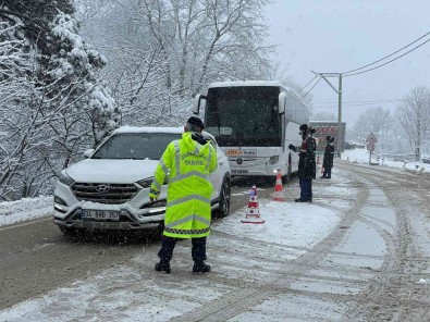 Uludag'a Zincirsiz Çikis Izni Verilmiyor
