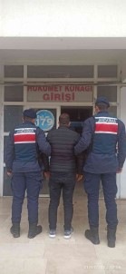 Uyusturucu Ticareti Ve Hirsizliktan 23 Yil Hapis Cezasi Bulunan Firari Yakalandi