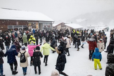 Çambasi Kis Festivalinde Renkli Görüntüler