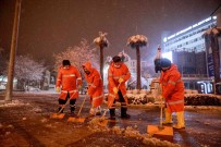 Denizli'de 300 Kisilik Ekiple Kar Mücadele