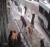 Igdir'da Biçak, Tas, Sopa Ve Sandalyeli Kavga Kamerada