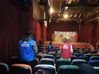 Yetim Çocuklari 'Masallar Ülkesi'ne Götürdüler