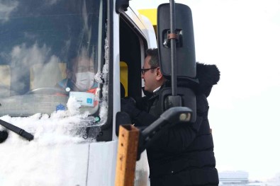 Basaksehir'de 7/24 Kar Mesaisi