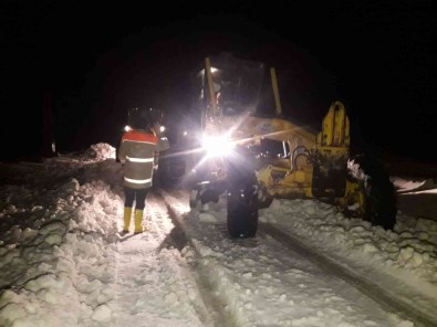 Haliliye'de Ekiplerin Gece Kar Mesaisi