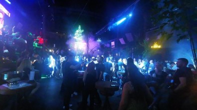 Kumar Oynayan 14 Kisiye 25 Bin 466 TL Idari Para Cezasi