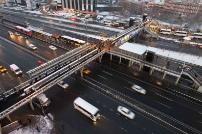 Trafik Yogunlugu Havadan Görüntülendi