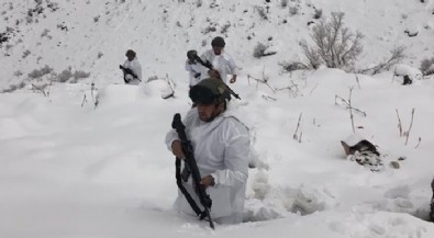 7 metre kar ve eksi 39 derecede terörle mücadele