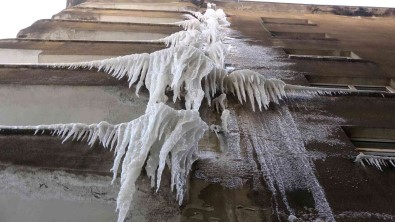 Burasi Sibirya Degil Yüksekova