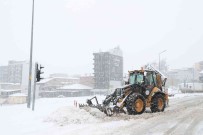 Denizli'de Karla Mücadele Çalismalari Devam Ediyor