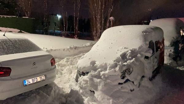 CHP'li İBB'nin karla mücadele yetersizliği sonrası bakanlık devreye girdi!