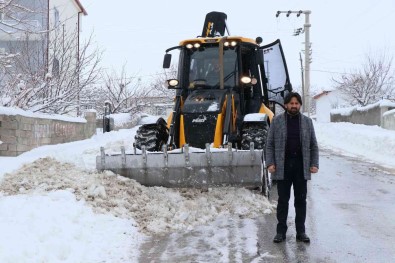 Aksaray'in Ortaköy Ilçesi Son 20 Yilin En Fazla Kar Yagisini Aldi