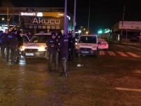 D-100'De Polis Otosu Ile Otomobil Çarpisti Açiklamasi 1'I Polis 5 Yarali