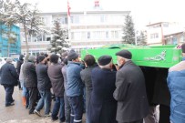 Evinde Bogazi Kesilmis Vaziyette Bulunan Kadin Topraga Verildi