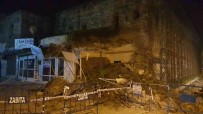 Izmir'de Is Yeri Büyük Gürültüyle Çöktü