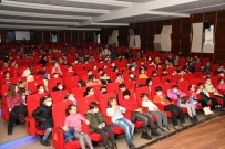 Tatilde Ögrenciler Karagöz'le Eglendi