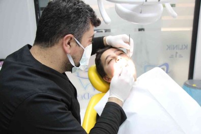 Dis Çürümelerinde Sebep Yüzde 85'Le Asiri Sekerli Besinler