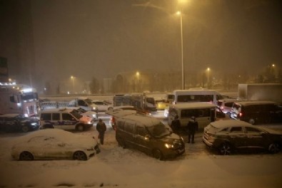 İstanbul’daki kar esaretini böyle atlattı: Camiye sığınan İsrailli haham gündeme oturdu!