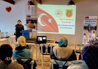 Jandarma, Çesme'de Kadinlari Siddete Karsi Bilgilendirdi