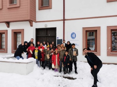 Mülteci Çocuklar Gönüllerince Eglendi