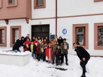 Mülteci Çocuklar Gönüllerince Eglendi