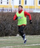 Nurettin Korkmaz Kamptan Ayrildi