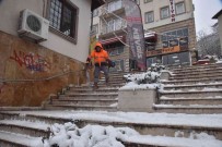 (ÖZEL) Bilecik'te Karla Mücadele Için Günde 3 Ton Solüsyon Kullaniliyor