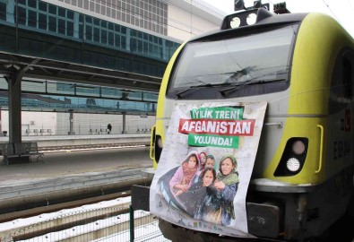 Yedi Basak Insani Yardim Dernegi'nin Yardimlari Afganistan'a Gidiyor