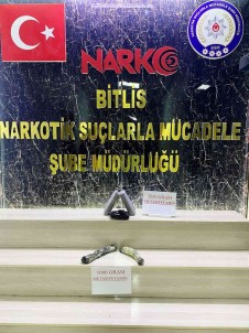 Bitlis'te 3 Kilo 50 Gram Metanfetamin Ele Geçirildi