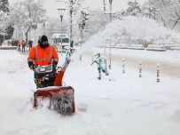 Konya'da Karla Mücadele Devam Ediyor