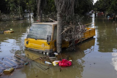 Malezya'da 1,5 Milyar Dolarlik Hasar