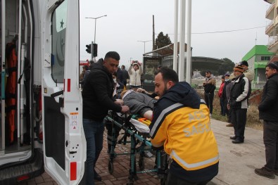 Kazada Agir Yaralanan Kadin Yasama Tutunamadi