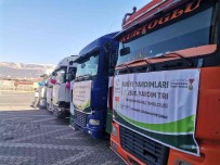 Kahramanmaras'ta Suriye'ye 5 Tir Insani Yardim