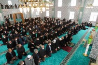 Karagündüz Mahallesi'nde Bin 500 Kisilik Cami Ibadete Açildi