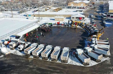 Van Büyüksehir Belediyesi Araç Filosona 57 Yeni Araç Ekledi