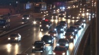 Yilin Ilk Is Gününde Trafik Yogunlugu Yüzde 50'Yi Gördü