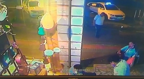 Bursa'da 'Kız arkadaşıma dokundun' cinayeti: Yanımdaki bacaklarımı elliyor... Cezası belli oldu