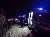 Afyonkarahisar'da Yolcu Otobüsü Devrildi, 6 Kisi Yaralandi