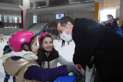 Baskan Arisoy Açiklamasi '15 Bin Yavrumuza Temel Paten Egitimi Verecegiz'