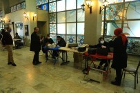 Belediye Personelinden Kan Bagisi