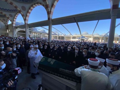 Büyükçekmece Belediye Baskani Akgün'ün Aci Günü